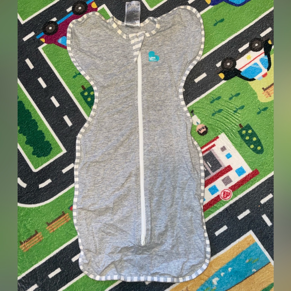 Love to Dream swaddle in Gray